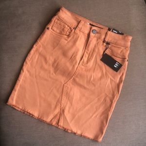 Kut Hannah Denim Skirt Size 2, Terracotta